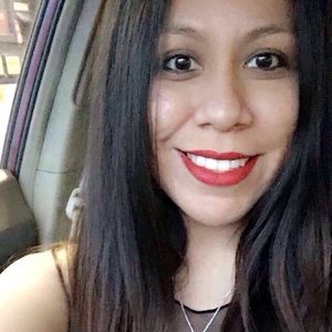 Meet your Posher, Vanessa